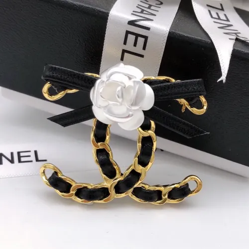 Chanel Brooches For Women #1390993