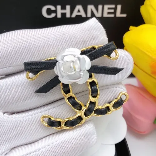Cheap Chanel Brooches For Women #1390993 Replica Wholesale [$29.00 USD] [ITEM#1390993] on Replica Chanel Brooches