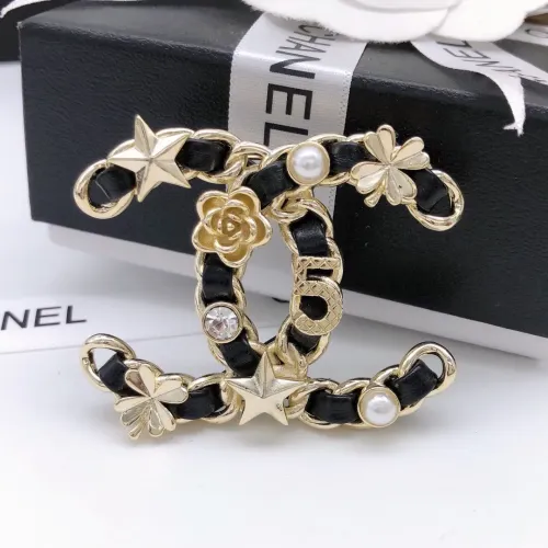 Chanel Brooches For Women #1390994