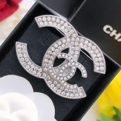 Cheap Chanel Brooches For Women #1390995 Replica Wholesale [$29.00 USD] [ITEM#1390995] on Replica Chanel Brooches