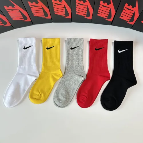Cheap Nike Socks #1391087 Replica Wholesale [$29.00 USD] [ITEM#1391087] on Replica Nike Socks