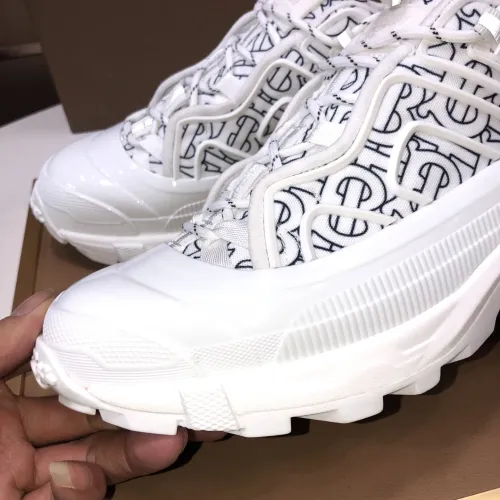 Cheap Burberry Casual Shoes For Men #1391969 Replica Wholesale [$122.00 USD] [ITEM#1391969] on Replica Burberry Casual Shoes