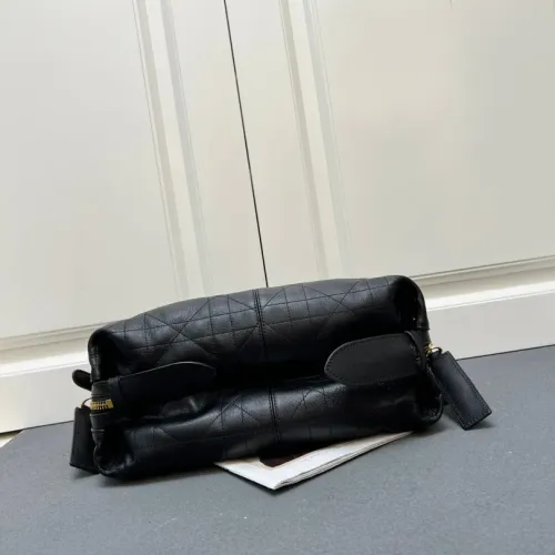 Cheap Christian Dior AAA Quality Shoulder Bags For Women #1392092 Replica Wholesale [$112.00 USD] [ITEM#1392092] on Replica Christian Dior AAA Quality Shoulder Bags