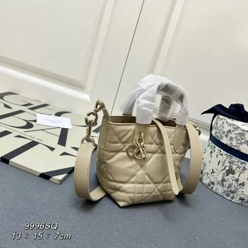 Cheap Christian Dior AAA Quality Handbags For Women #1392141 Replica Wholesale [$92.00 USD] [ITEM#1392141] on Replica Christian Dior AAA Quality Handbags