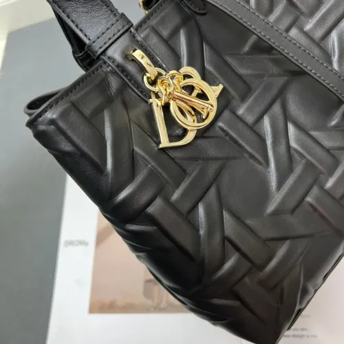 Cheap Christian Dior AAA Quality Handbags For Women #1392152 Replica Wholesale [$130.00 USD] [ITEM#1392152] on Replica Christian Dior AAA Quality Handbags