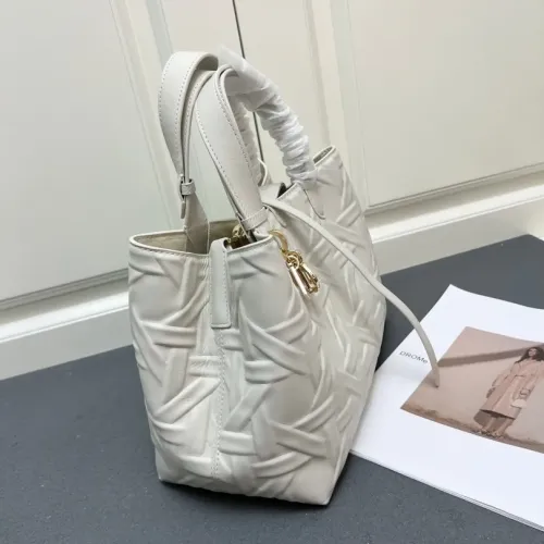 Cheap Christian Dior AAA Quality Handbags For Women #1392157 Replica Wholesale [$132.00 USD] [ITEM#1392157] on Replica Christian Dior AAA Quality Handbags