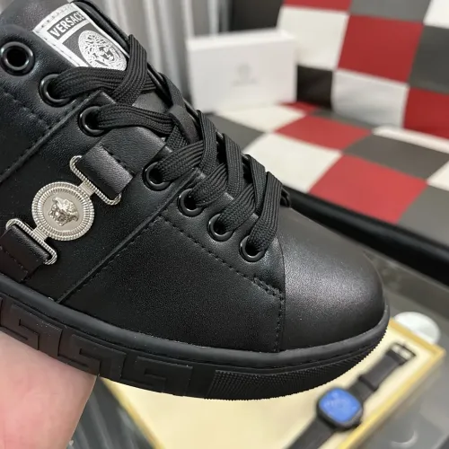 Cheap Versace Casual Shoes For Men #1392486 Replica Wholesale [$76.00 USD] [ITEM#1392486] on Replica Versace Casual Shoes