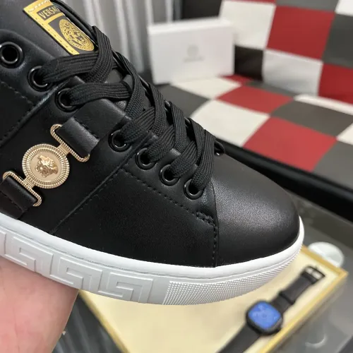 Cheap Versace Casual Shoes For Men #1392487 Replica Wholesale [$76.00 USD] [ITEM#1392487] on Replica Versace Casual Shoes