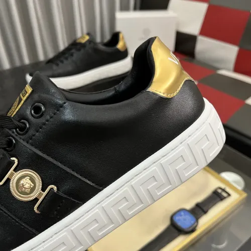 Cheap Versace Casual Shoes For Men #1392487 Replica Wholesale [$76.00 USD] [ITEM#1392487] on Replica Versace Casual Shoes