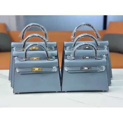 Hermes AAA Quality Handbags In Gold For Women #1392552