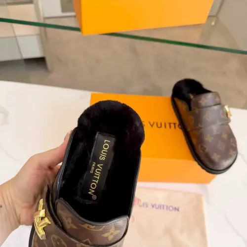 Cheap Louis Vuitton Slippers For Women #1392618 Replica Wholesale [$85.00 USD] [ITEM#1392618] on Replica Louis Vuitton Slippers