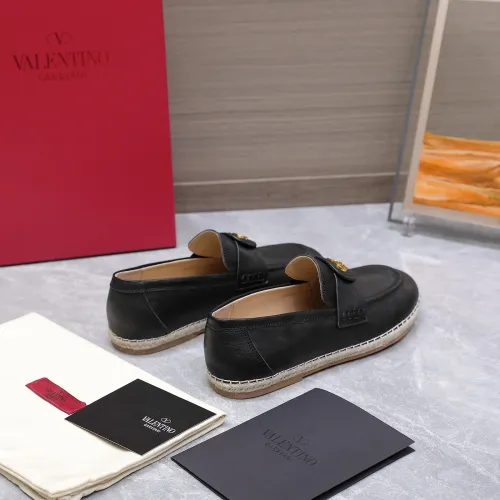 Cheap Valentino Flat Shoes For Women #1392690 Replica Wholesale [$108.00 USD] [ITEM#1392690] on Replica Valentino Flat Shoes