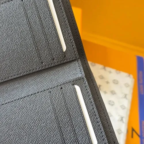 Cheap Louis Vuitton AAA Quality Card Holders #1392713 Replica Wholesale [$64.00 USD] [ITEM#1392713] on Replica Louis Vuitton AAA+ Quality Wallets