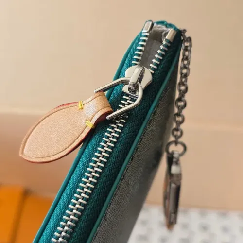 Cheap Louis Vuitton LV Bag Buckle #1392779 Replica Wholesale [$60.00 USD] [ITEM#1392779] on Replica Louis Vuitton LV Key Holder And Bag Buckle