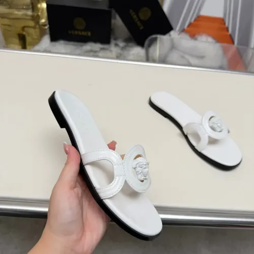 Cheap Versace Slippers For Women #1392802 Replica Wholesale [$82.00 USD] [ITEM#1392802] on Replica Versace Slippers
