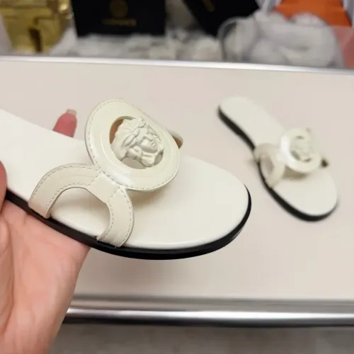 Cheap Versace Slippers For Women #1392803 Replica Wholesale [$82.00 USD] [ITEM#1392803] on Replica Versace Slippers