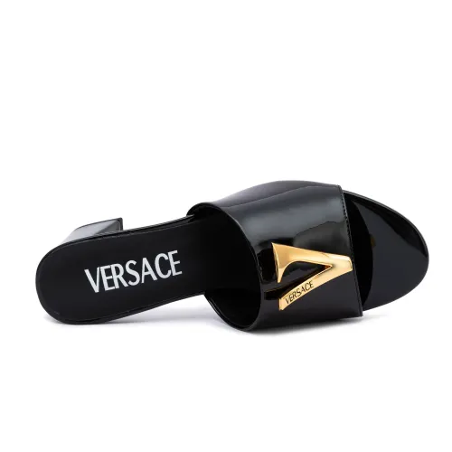 Cheap Versace Slippers For Women #1392840 Replica Wholesale [$85.00 USD] [ITEM#1392840] on Replica Versace Slippers