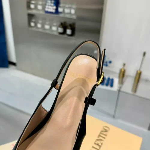 Cheap Valentino Sandal For Women #1392874 Replica Wholesale [$102.00 USD] [ITEM#1392874] on Replica Valentino Sandal