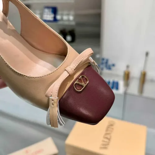 Cheap Valentino Sandal For Women #1392876 Replica Wholesale [$102.00 USD] [ITEM#1392876] on Replica Valentino Sandal