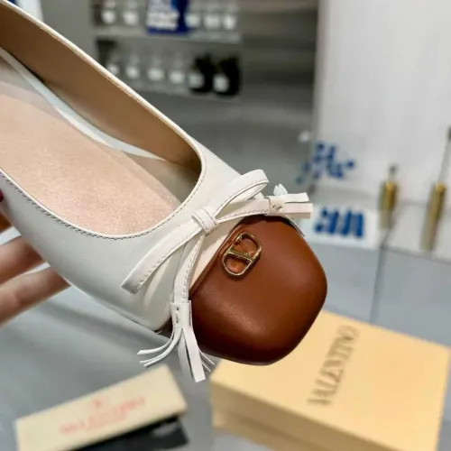 Cheap Valentino Flat Shoes For Women #1392878 Replica Wholesale [$105.00 USD] [ITEM#1392878] on Replica Valentino Flat Shoes