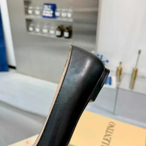 Cheap Valentino Flat Shoes For Women #1392880 Replica Wholesale [$105.00 USD] [ITEM#1392880] on Replica Valentino Flat Shoes