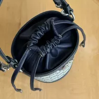 Cheap Gucci AAA Quality Messenger Bags For Women #1382112 Replica Wholesale [$72.00 USD] [ITEM#1382112] on Replica Gucci AAA Quality Messenger Bags