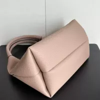 Cheap Gucci AAA Quality Handbags For Women #1382162 Replica Wholesale [$76.00 USD] [ITEM#1382162] on Replica Gucci AAA Quality Handbags