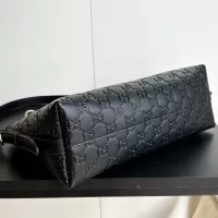 Cheap Gucci AAA Quality Shoulder Bags For Women #1382297 Replica Wholesale [$92.00 USD] [ITEM#1382297] on Replica Gucci AAA Quality Shoulder Bags