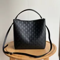 Cheap Gucci AAA Quality Messenger Bags For Women #1384155 Replica Wholesale [$98.00 USD] [ITEM#1384155] on Replica Gucci AAA Quality Messenger Bags