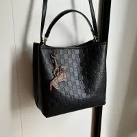 Cheap Gucci AAA Quality Messenger Bags For Women #1384155 Replica Wholesale [$98.00 USD] [ITEM#1384155] on Replica Gucci AAA Quality Messenger Bags