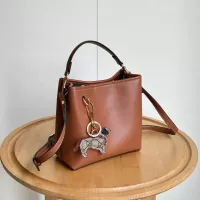 Cheap Gucci AAA Quality Messenger Bags For Women #1384156 Replica Wholesale [$92.00 USD] [ITEM#1384156] on Replica Gucci AAA Quality Messenger Bags