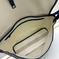 Cheap Goyard AAA Quality Messenger Bags For Unisex #1386104 Replica Wholesale [$88.00 USD] [ITEM#1386104] on Replica Goyard AAA Quality Messenger Bags