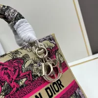 Cheap Christian Dior AAA Quality Handbags For Women #1386154 Replica Wholesale [$115.00 USD] [ITEM#1386154] on Replica Christian Dior AAA Quality Handbags
