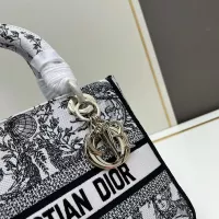 Cheap Christian Dior AAA Quality Handbags For Women #1386176 Replica Wholesale [$115.00 USD] [ITEM#1386176] on Replica Christian Dior AAA Quality Handbags