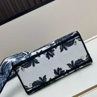 Cheap Christian Dior AAA Quality Handbags For Women #1386182 Replica Wholesale [$115.00 USD] [ITEM#1386182] on Replica Christian Dior AAA Quality Handbags