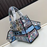 Cheap Christian Dior AAA Quality Handbags For Women #1386185 Replica Wholesale [$115.00 USD] [ITEM#1386185] on Replica Christian Dior AAA Quality Handbags