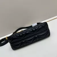 Cheap Christian Dior AAA Quality Shoulder Bags For Women #1387312 Replica Wholesale [$96.00 USD] [ITEM#1387312] on Replica Christian Dior AAA Quality Shoulder Bags