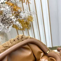 Cheap Bottega Veneta BV AAA Quality Messenger Bags For Women #1388013 Replica Wholesale [$100.00 USD] [ITEM#1388013] on Replica Bottega Veneta BV AAA Quality Messenger Bags