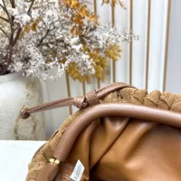 Cheap Bottega Veneta BV AAA Quality Messenger Bags For Women #1388013 Replica Wholesale [$100.00 USD] [ITEM#1388013] on Replica Bottega Veneta BV AAA Quality Messenger Bags