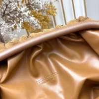 Cheap Bottega Veneta BV AAA Quality Messenger Bags For Women #1388014 Replica Wholesale [$112.00 USD] [ITEM#1388014] on Replica Bottega Veneta BV AAA Quality Messenger Bags