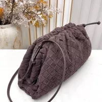 Cheap Bottega Veneta BV AAA Quality Messenger Bags For Women #1388017 Replica Wholesale [$112.00 USD] [ITEM#1388017] on Replica Bottega Veneta BV AAA Quality Messenger Bags