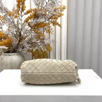 Cheap Bottega Veneta BV AAA Quality Messenger Bags For Women #1388029 Replica Wholesale [$100.00 USD] [ITEM#1388029] on Replica Bottega Veneta BV AAA Quality Messenger Bags