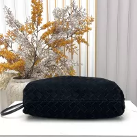 Cheap Bottega Veneta BV AAA Quality Messenger Bags For Women #1388036 Replica Wholesale [$112.00 USD] [ITEM#1388036] on Replica Bottega Veneta BV AAA Quality Messenger Bags