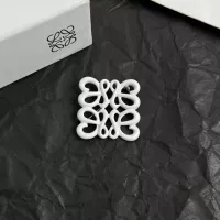 Cheap LOEWE Brooches #1388654 Replica Wholesale [$34.00 USD] [ITEM#1388654] on Replica LOEWE Brooches