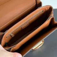 Cheap Gucci AAA Quality Messenger Bags For Women #1389424 Replica Wholesale [$82.00 USD] [ITEM#1389424] on Replica Gucci AAA Quality Messenger Bags