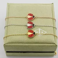 Cheap Van Cleef &amp; Arpels Bracelets For Women #1389446 Replica Wholesale [$25.00 USD] [ITEM#1389446] on Replica Van Cleef &amp; Arpels Bracelets