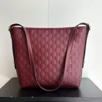 Cheap Gucci AAA Quality Shoulder Bags For Women #1389478 Replica Wholesale [$76.00 USD] [ITEM#1389478] on Replica Gucci AAA Quality Shoulder Bags