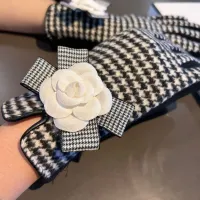 Cheap Chanel Gloves For Women #1391493 Replica Wholesale [$39.00 USD] [ITEM#1391493] on Replica Chanel Gloves