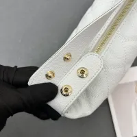 Cheap Chanel AAA Quality Handbags For Women #1392064 Replica Wholesale [$82.00 USD] [ITEM#1392064] on Replica Chanel AAA Quality Handbags