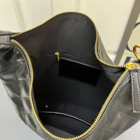 Cheap Chanel AAA Quality Shoulder Bags For Women #1392083 Replica Wholesale [$98.00 USD] [ITEM#1392083] on Replica Chanel AAA Quality Shoulder Bags